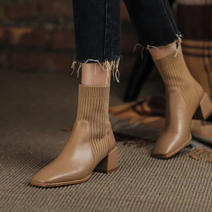 ChicFlex™ - Chelsea Boots