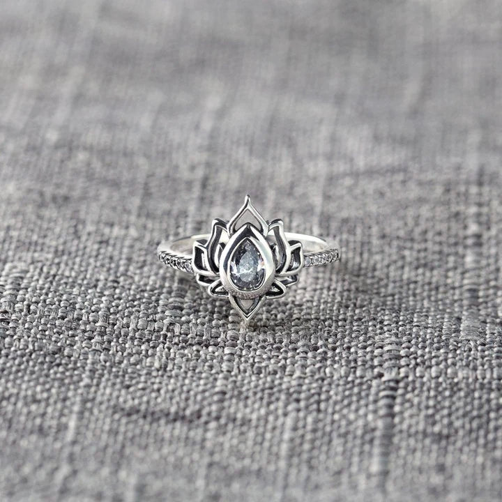 LYNN & CO | 2023 LOTUS RING S925