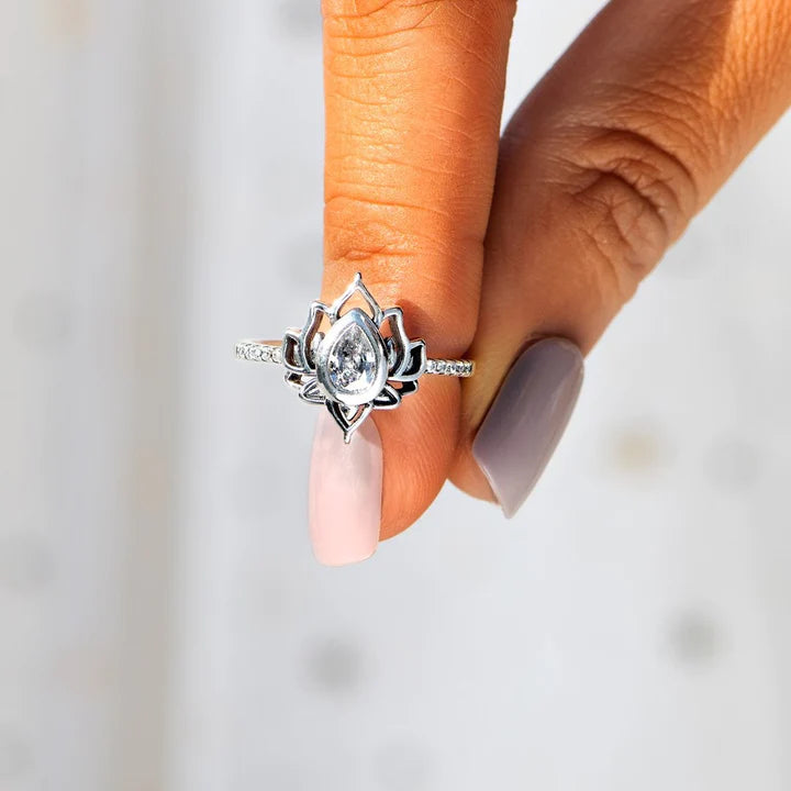 LYNN & CO | 2023 LOTUS RING S925